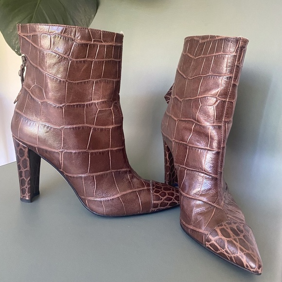 Stuart Weitzman Crocodile Bootie - Picture 1 of 4